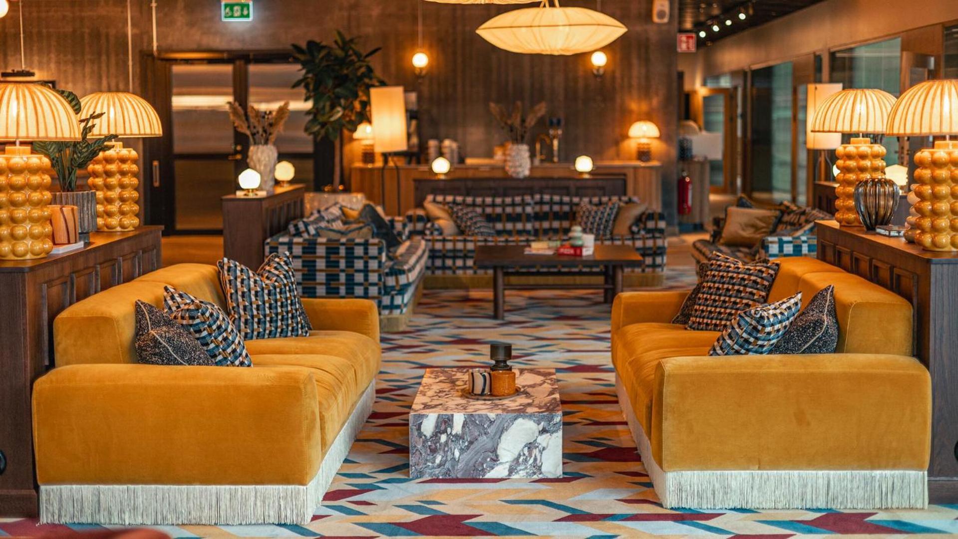 Jacyz Hotel Gothenburg Exterior photo The lounge at the airport